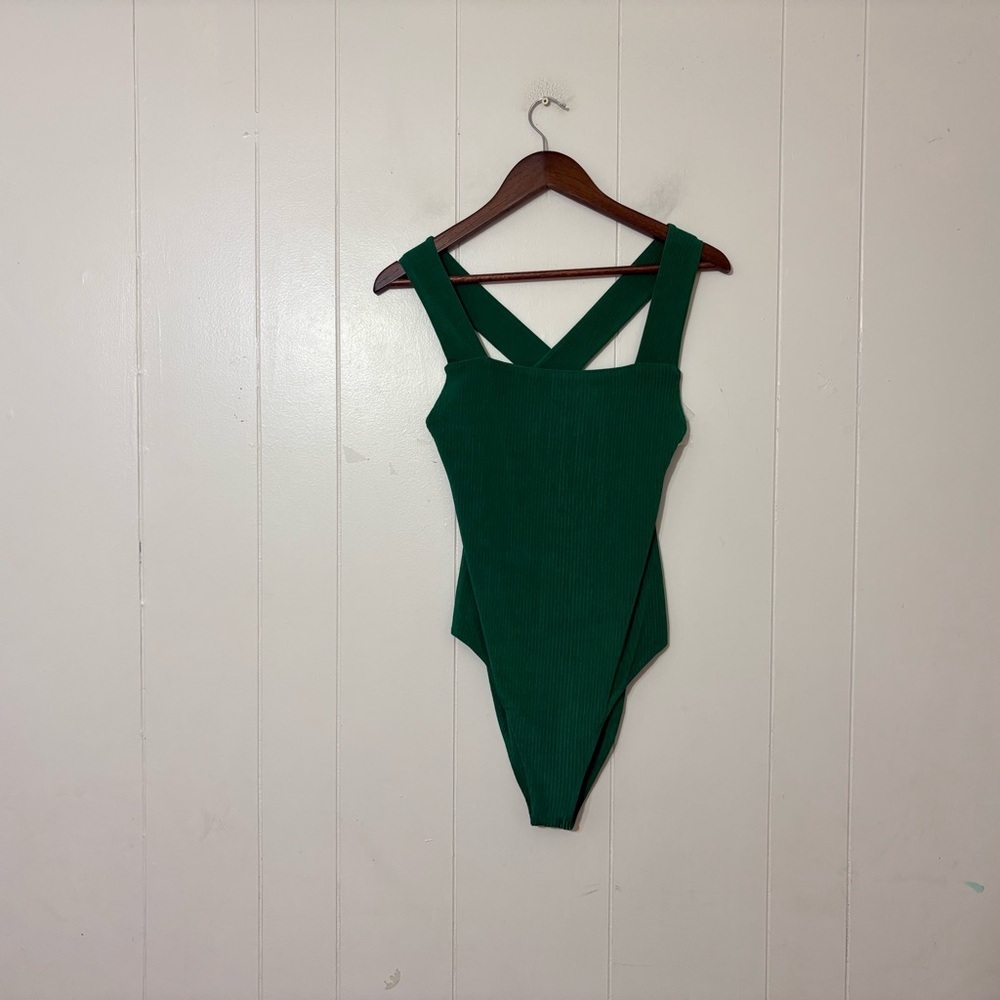 WAYF Green Ribbed Cross Back Bodysuit Sleeveless Stretch Top Size XL NWT